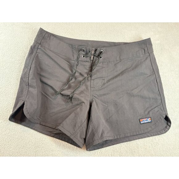 Patagonia Women’s Size 4 Shorts (Black) Net plus Fast Shipping! - Picture 1 of 3
